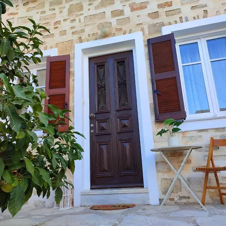 Caesar Cozy Apartment In Ermoupoli Exterior photo