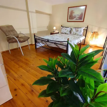 Caesar Cozy Apartment In Ermoupoli Exterior photo